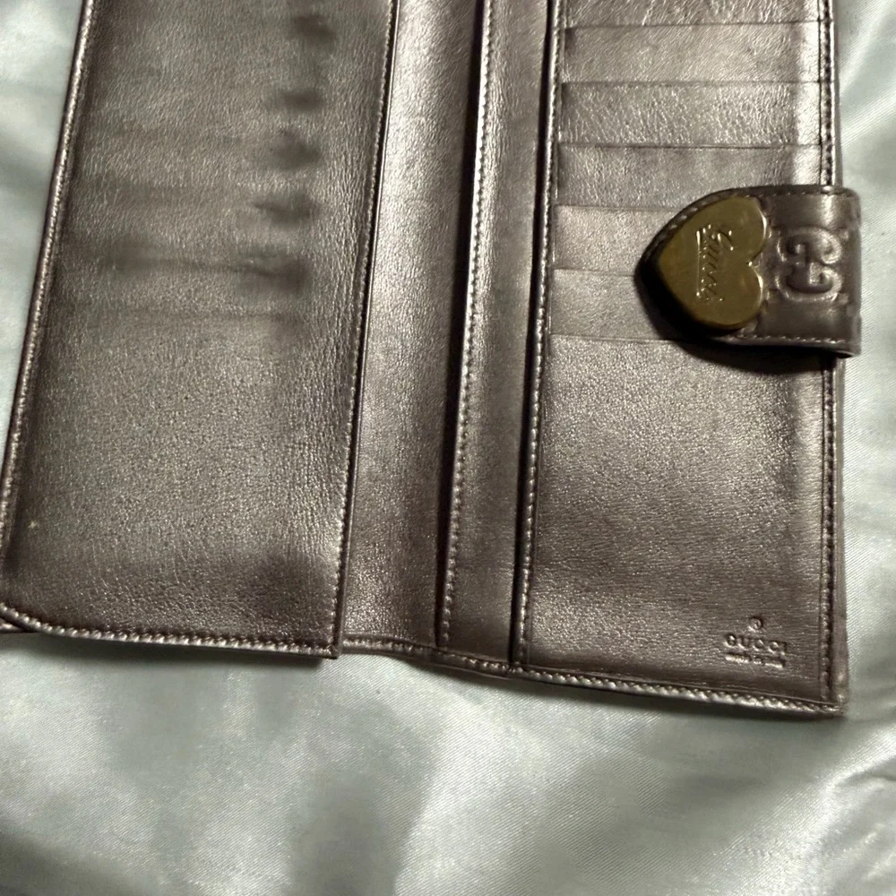 Gucci Brown Embossed GG Leather Continental Wallet with Heart Plaque - Picture 4 of 9